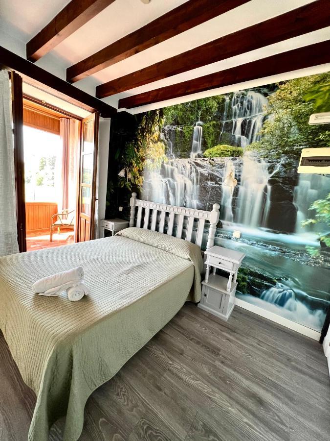 Hotel Villa Maria Revilla De Camargo Esterno foto
